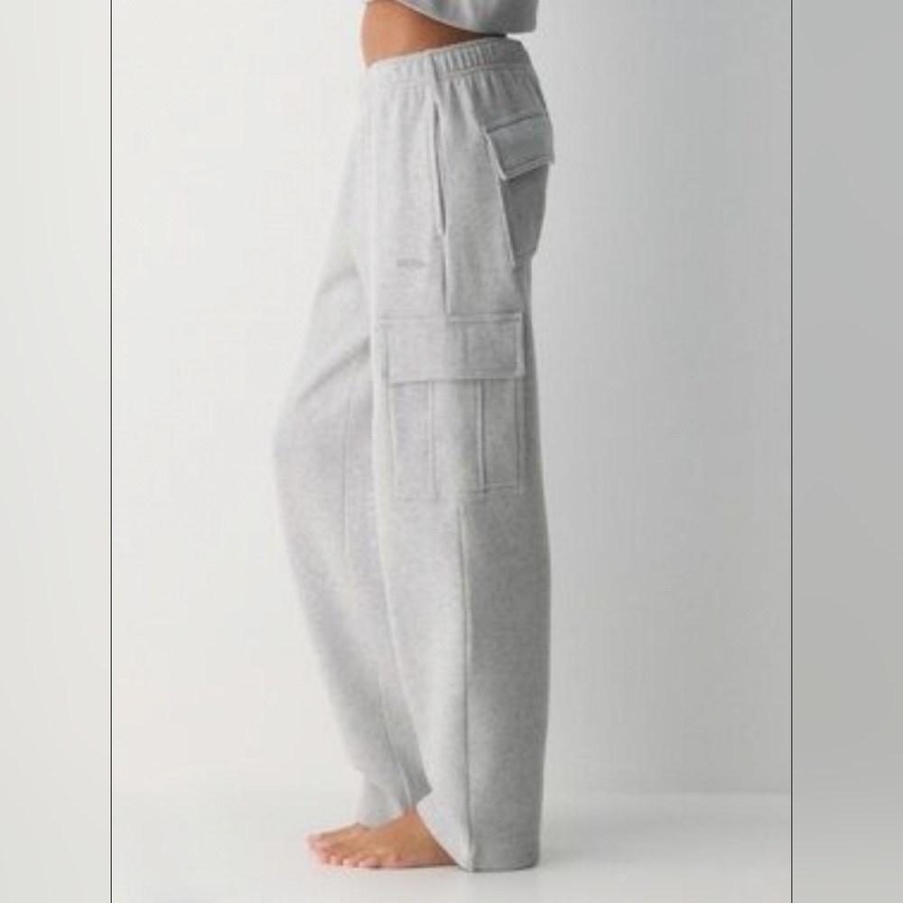 🌷Aritzia Mega Fit Sweatfleece Cozy Fleece Sweatpant🌷Size 2XS